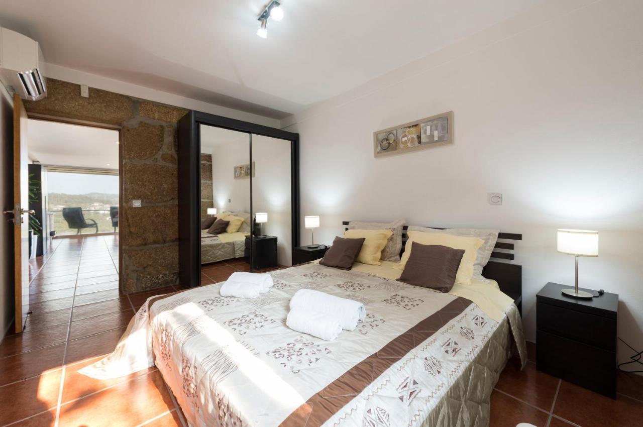 Lovelystay - Casa Guimas Penafiel Bagian luar foto