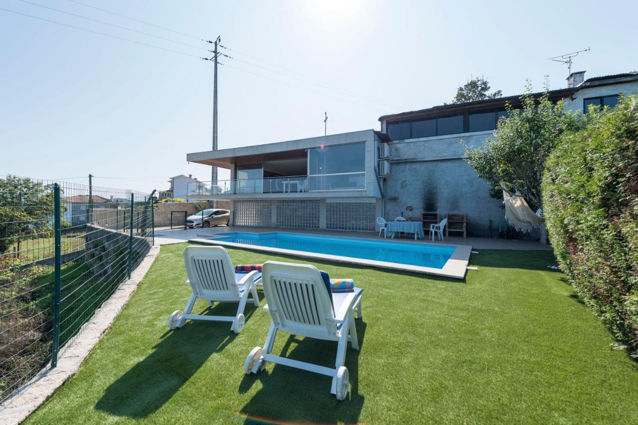 Lovelystay - Casa Guimas Penafiel Bagian luar foto