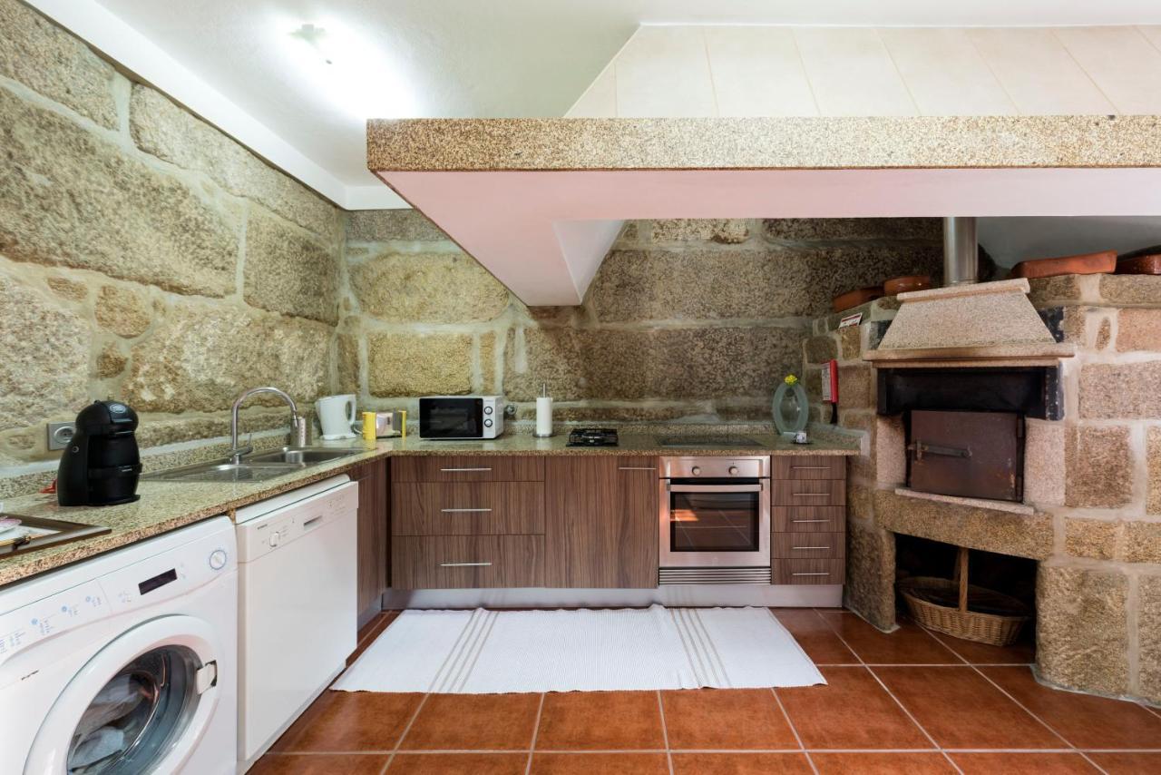 Lovelystay - Casa Guimas Penafiel Bagian luar foto
