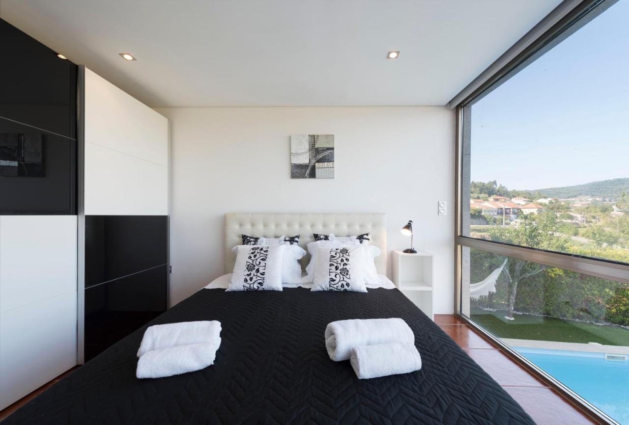Lovelystay - Casa Guimas Penafiel Bagian luar foto