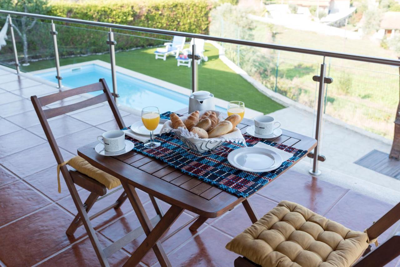 Lovelystay - Casa Guimas Penafiel Bagian luar foto