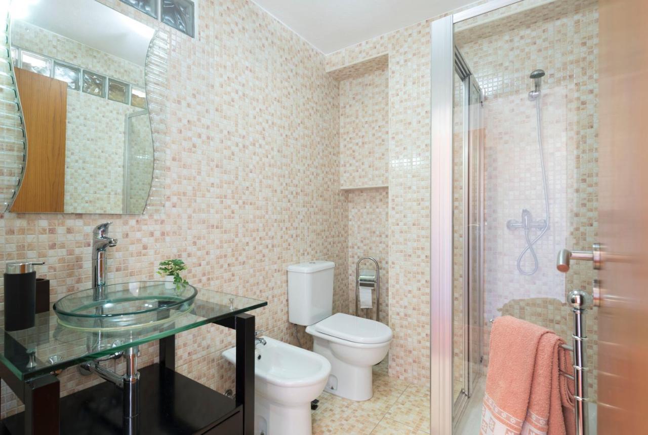 Lovelystay - Casa Guimas Penafiel Bagian luar foto